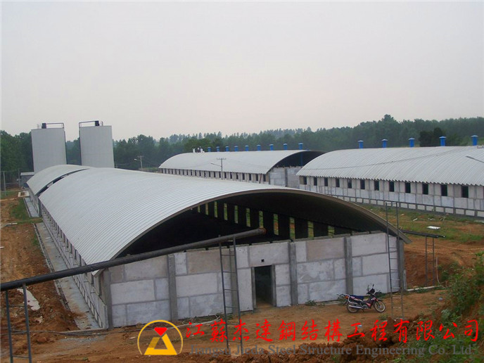 什么是無梁金屬拱形屋面?