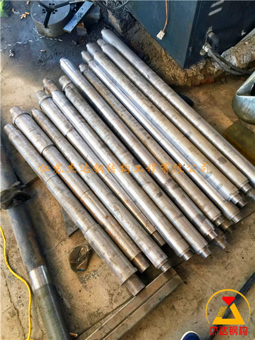 拱形屋蓋梁失穩現象的研究