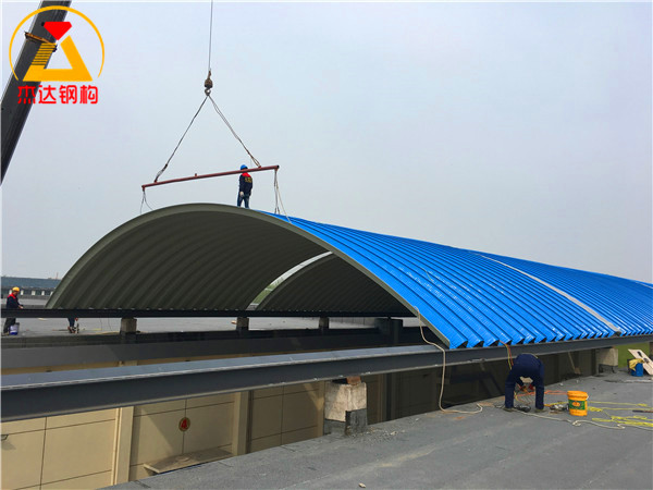 臨沂拱形屋頂?shù)跹b