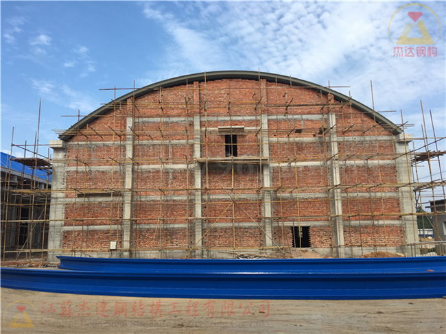 省糧管所無(wú)梁拱形屋面