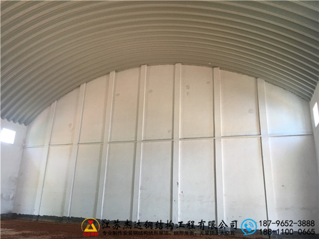 體育館太空瓦結構